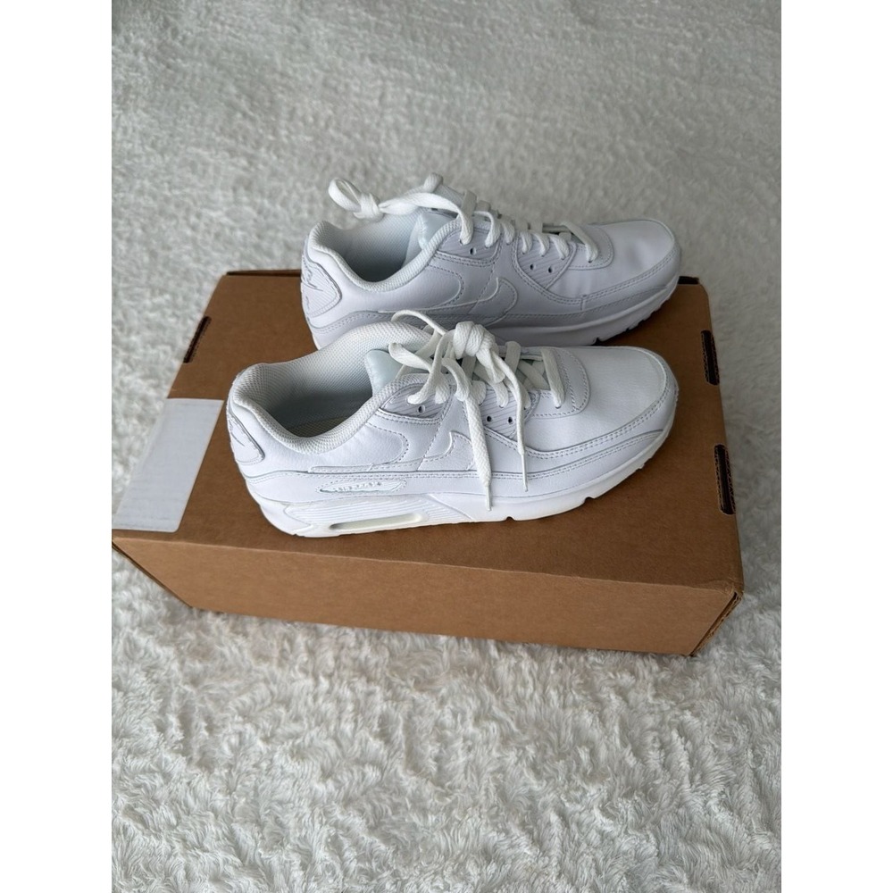 Nike Air Max 90 Triple White Sneakers